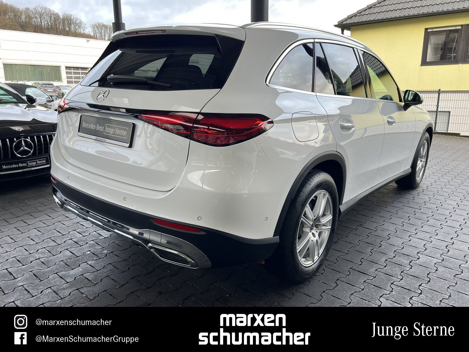Mercedes-Benz GLC 220 d 4M AVANTGARDE Pano+360°+AHK+DIGITAL