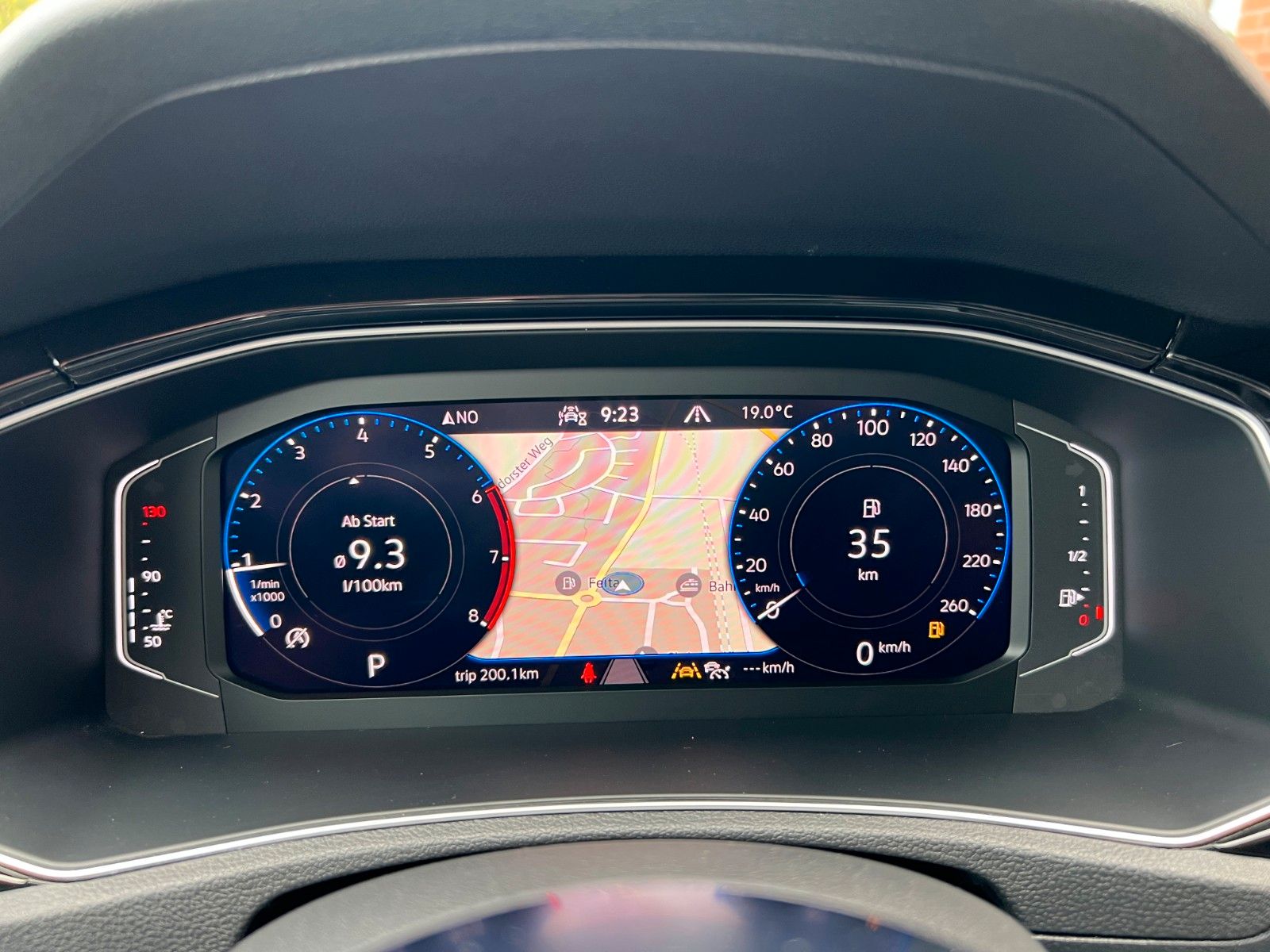Volkswagen T-Roc 1.5TSi DSG Black - Samsaru's Car Outlet