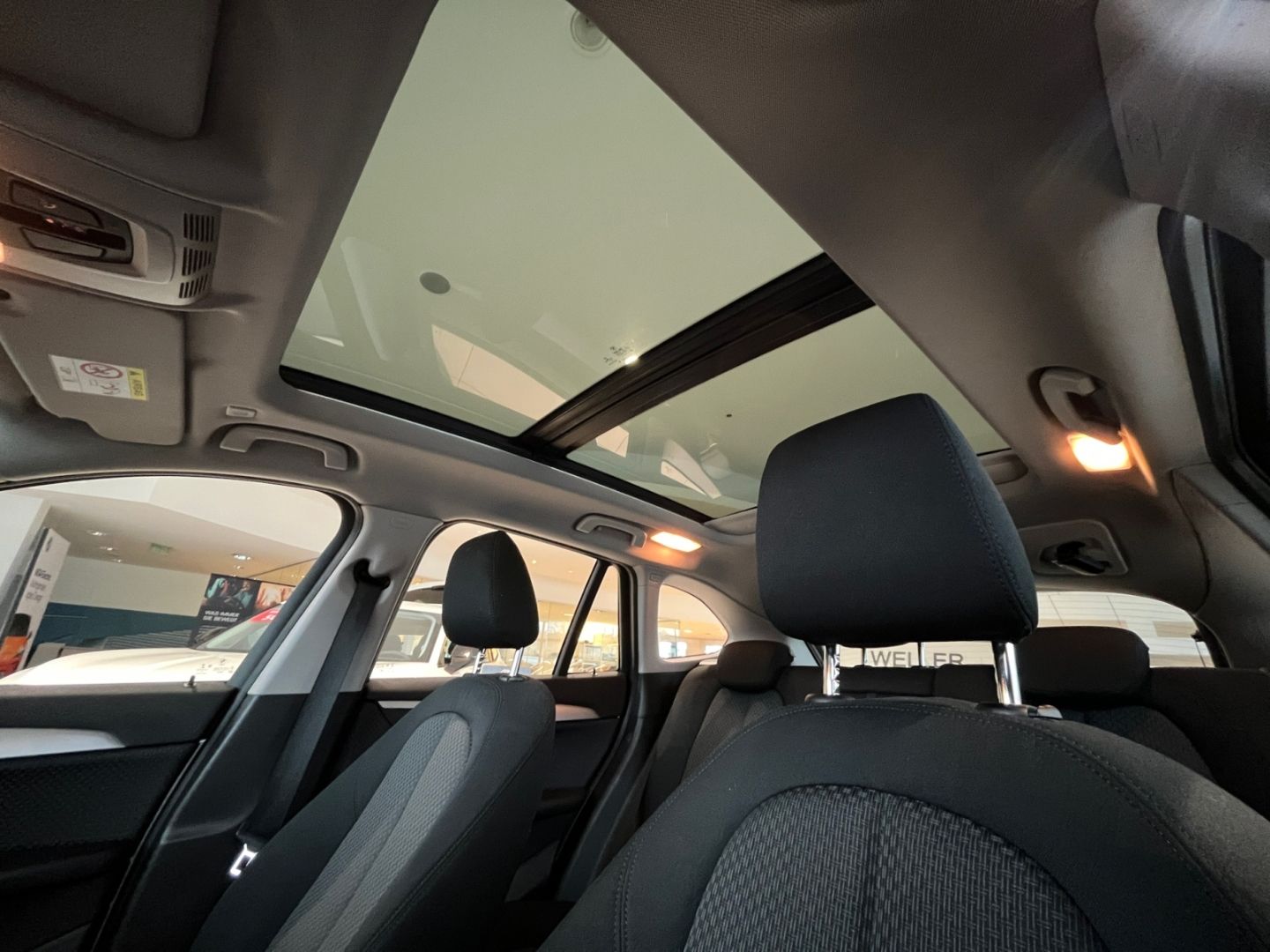 BMW X1 xDrive25e Advantage - Samsaru's Car Outlet