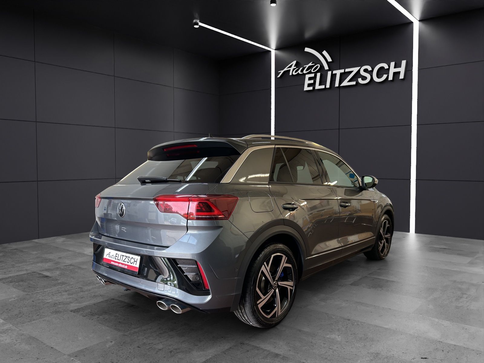 Volkswagen T-Roc R 4M DSG - Samsaru's Car Outlet