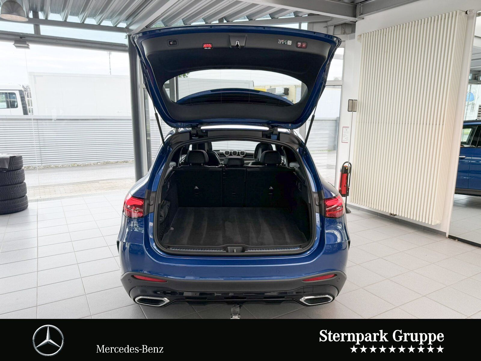 Mercedes-Benz GLC 300 4M AMG*Std-Hzg*AHK*Night*Burm3D*Pano*20"