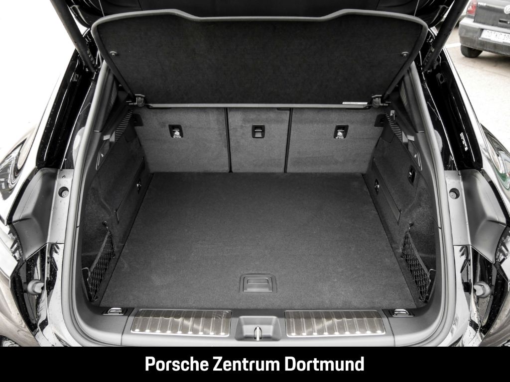 Porsche Macan - Samsaru's Car Outlet