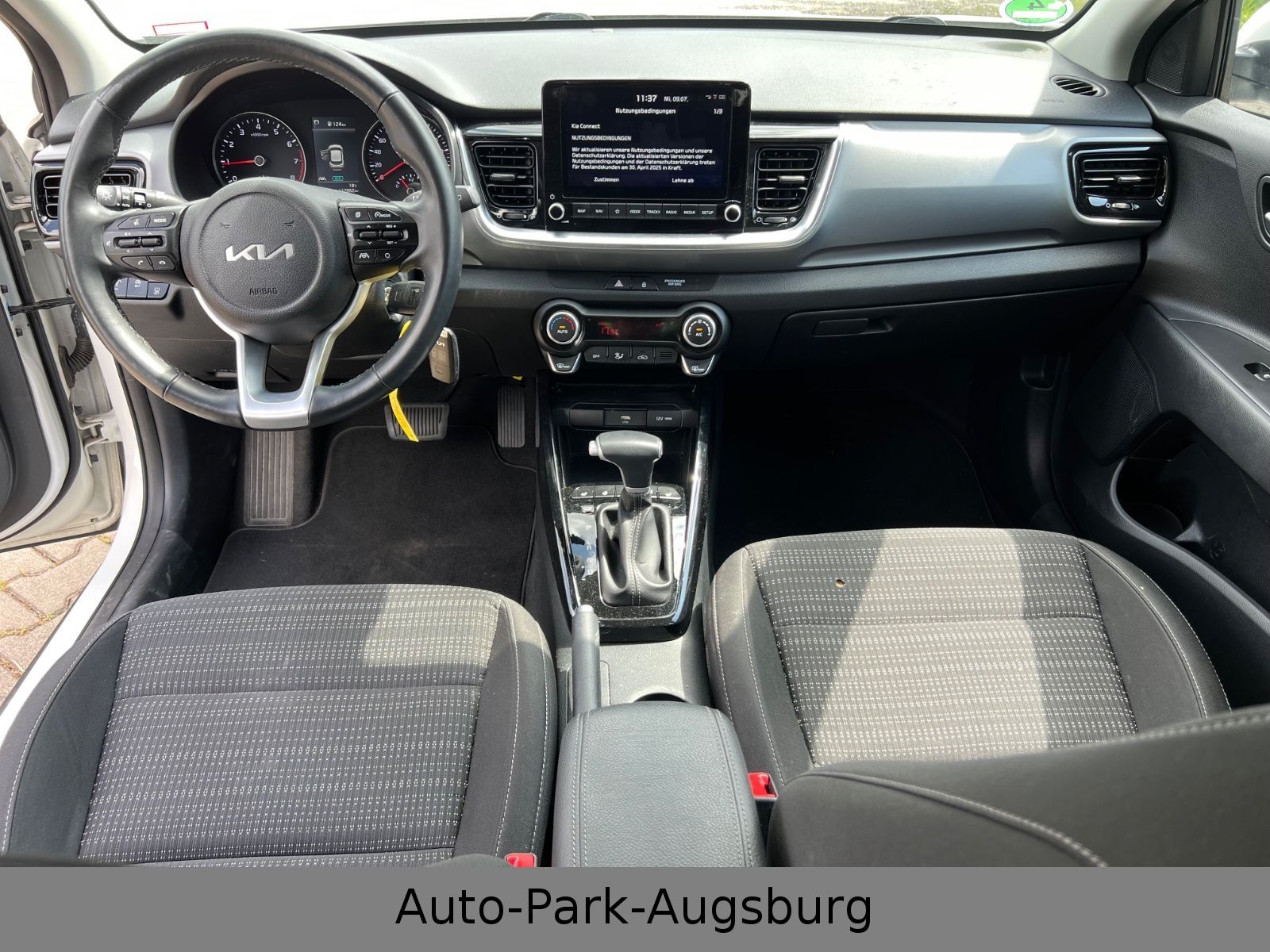 Kia Stonic Vision - Samsaru's Car Outlet