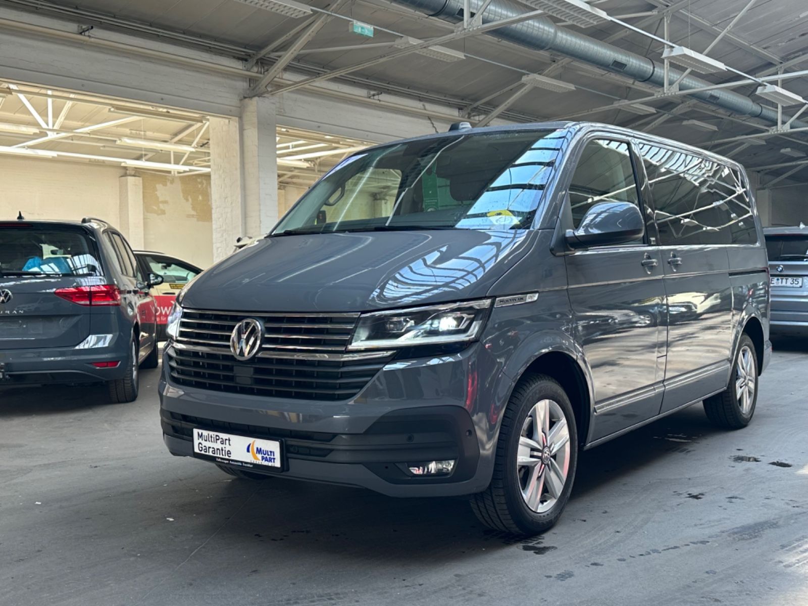 Volkswagen T6.1 MULTIVAN - Samsaru's Car Outlet