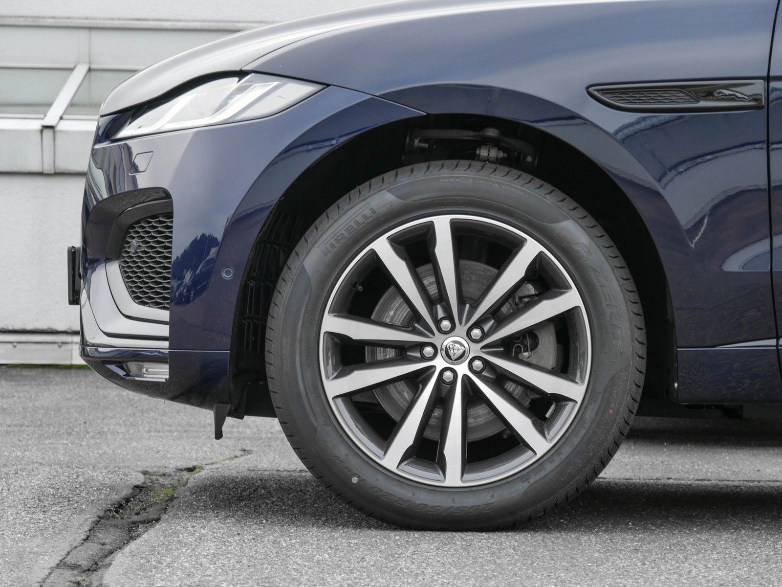 Jaguar F-PACE D300 R-Dynamic SE 90th Anniversary Editio