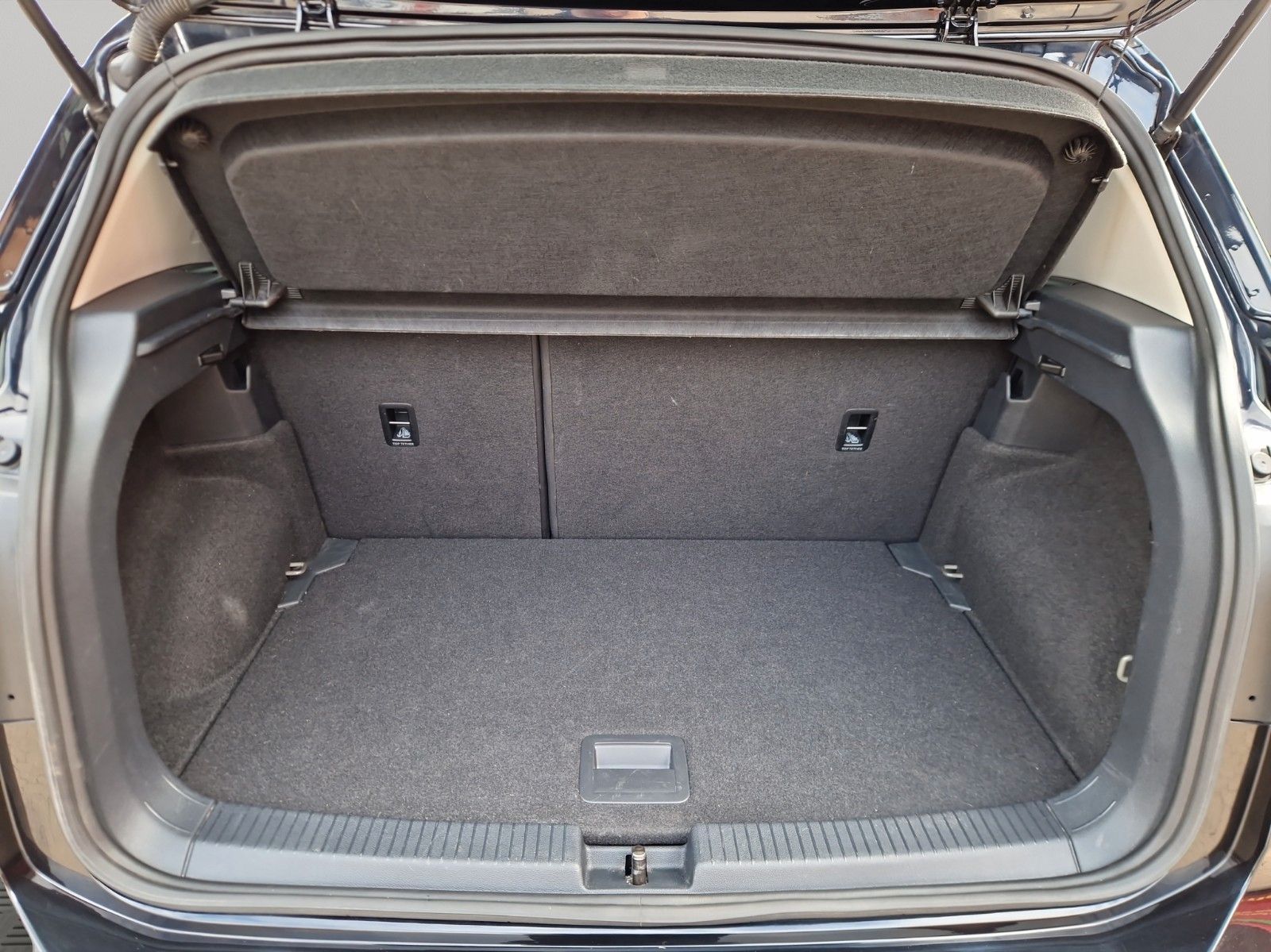 Volkswagen T-Cross Active - Samsaru's Car Outlet