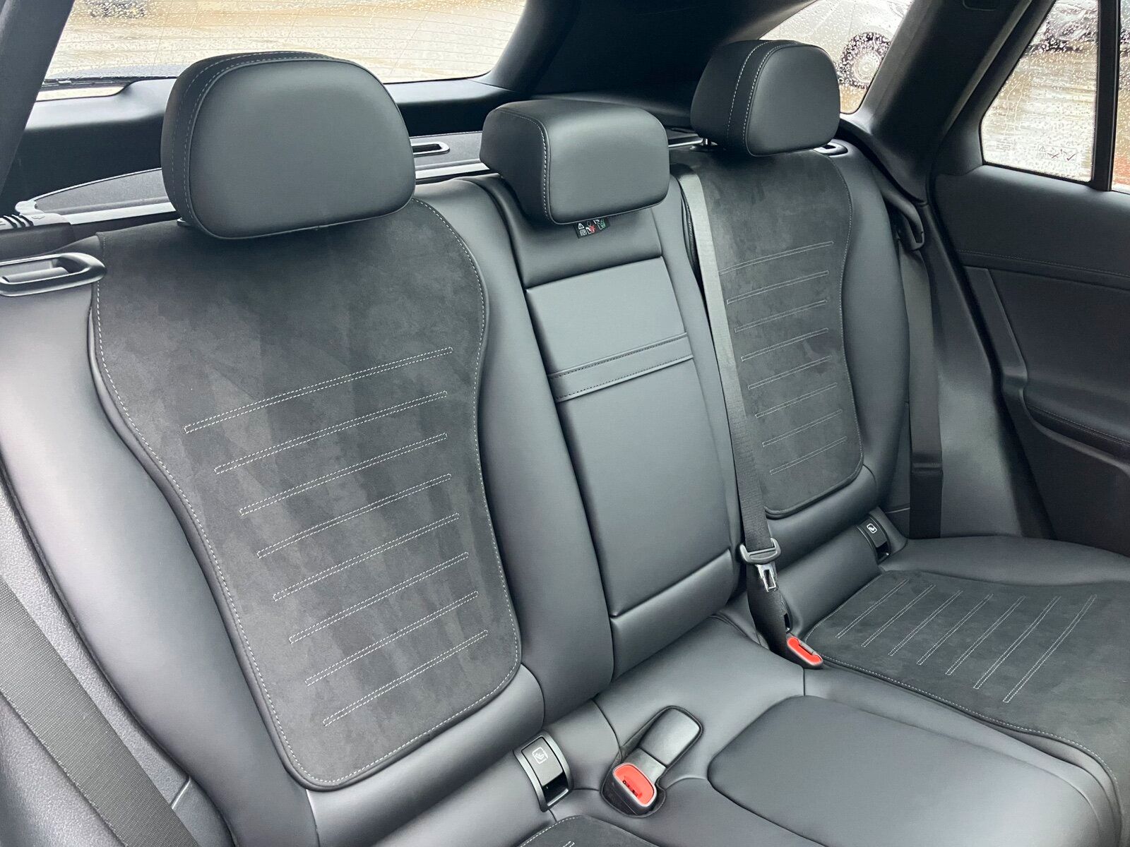 Mercedes-Benz GLC 300 de 4M AMG Line DIGITAL LIGHT*AHK*Pano-D.