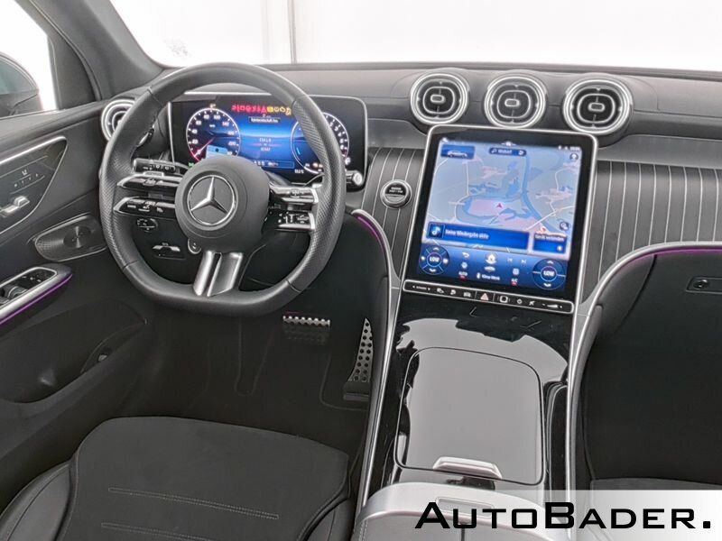 Mercedes-Benz GLC 300 e 4M AMG PSD Burmester AHK DISTR DC 360°