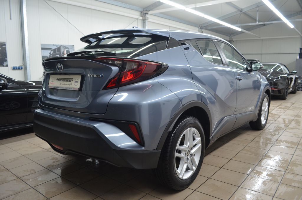 Toyota C-HR 1.8 Hybrid Flow+ - Samsaru's Car Outlet