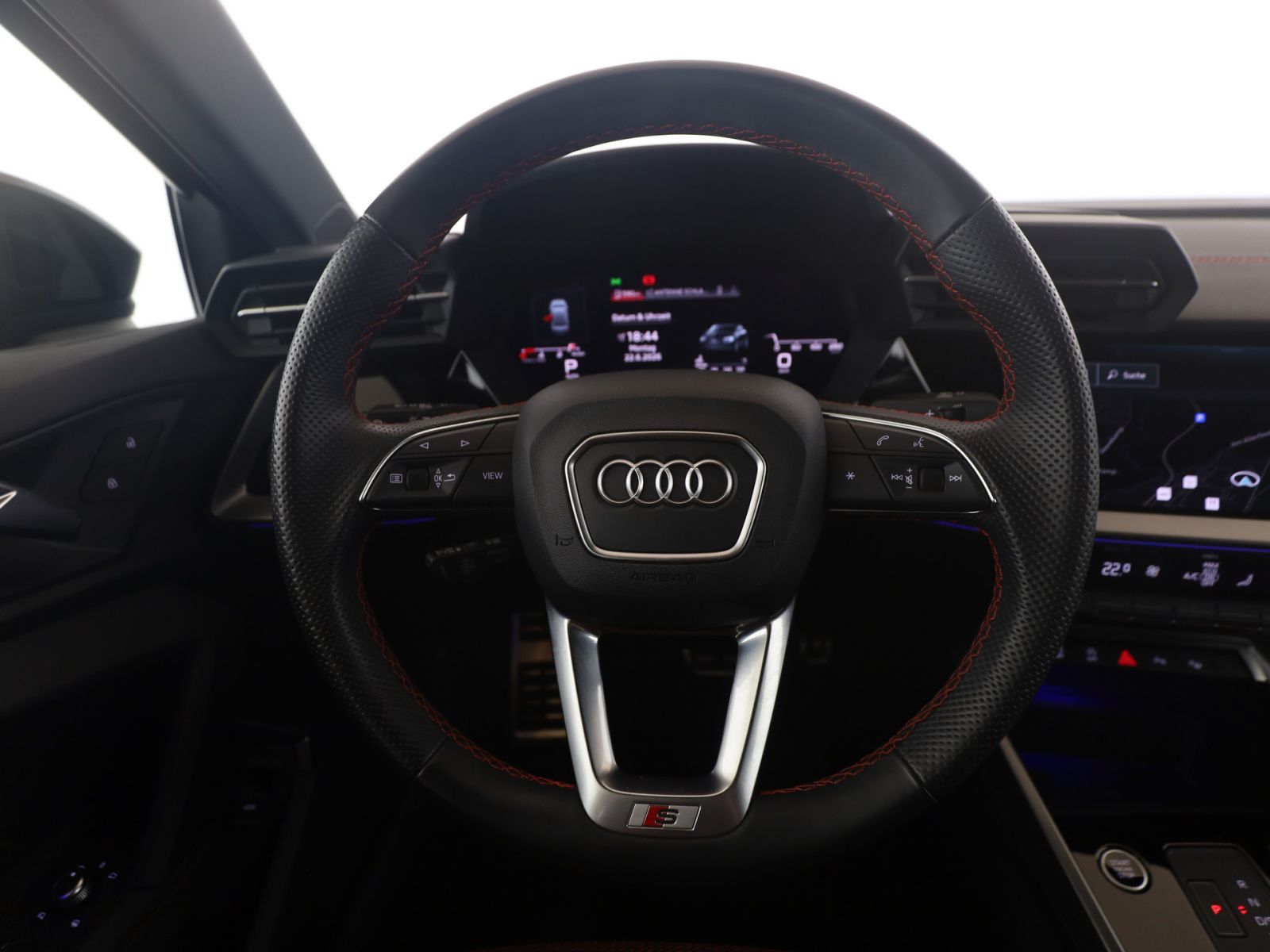 Audi A3 Limousine 40 TDI quattro S line LED+RFK+B&O+S