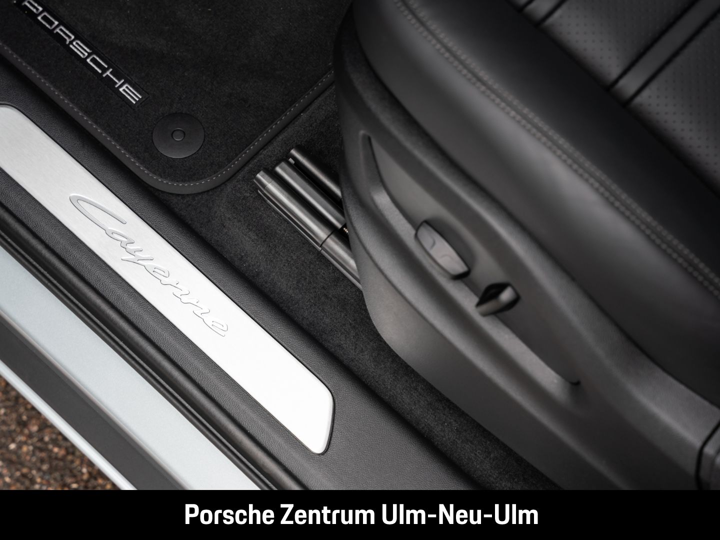 Porsche Cayenne Coupe InnoDrive Surround-View LED-Matrix
