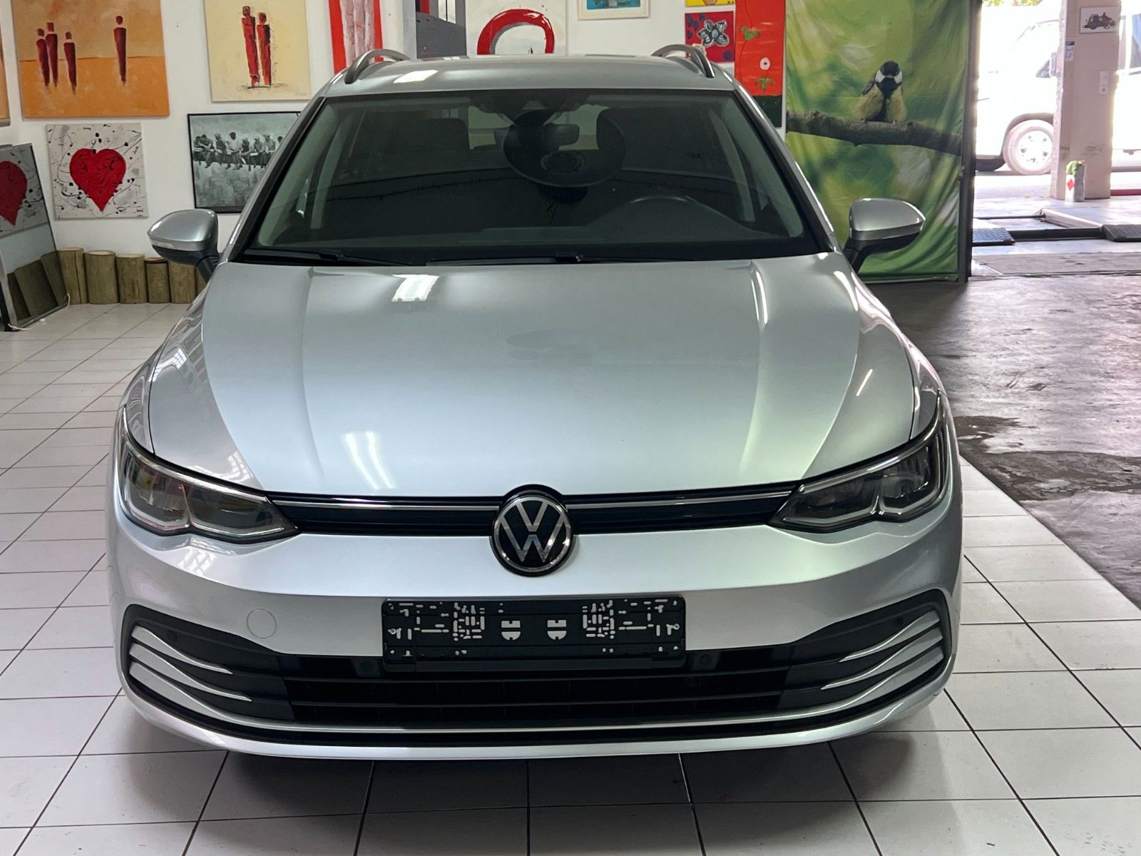Volkswagen Golf VIII Variant Life eTSI - Samsaru's Car Outlet