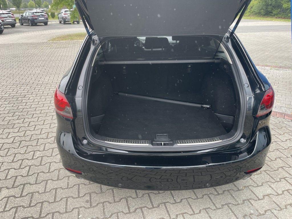 Mazda 6 Kombi SKYACTIV-D 150 Drive LED NAV KAM PDC ACC