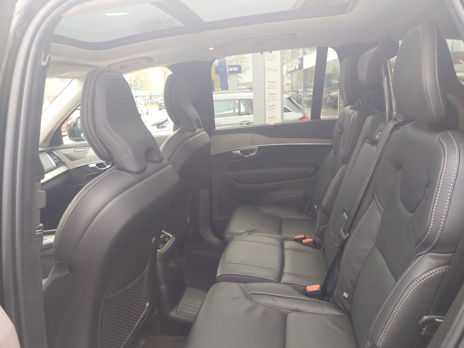 Volvo XC90 Ultra Bright Recharge Plug-In Hybrid AWD