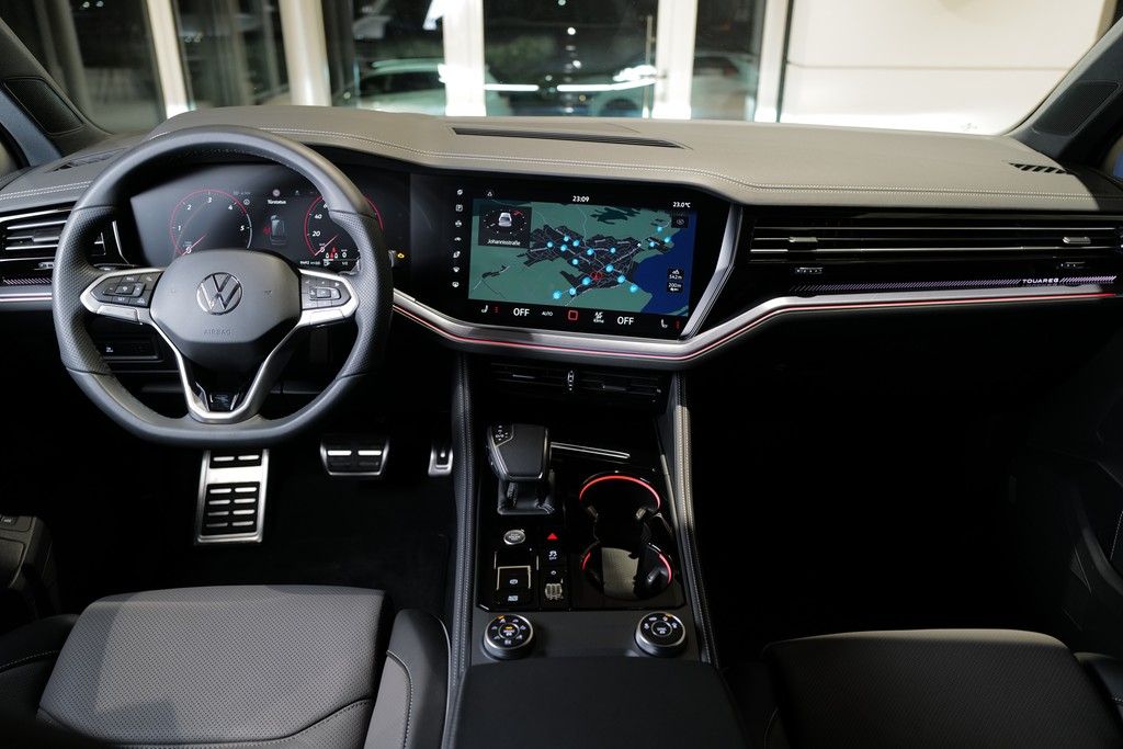 Volkswagen Touareg 3.0TDI R-Line BlackStyle StdHz Wankstabi