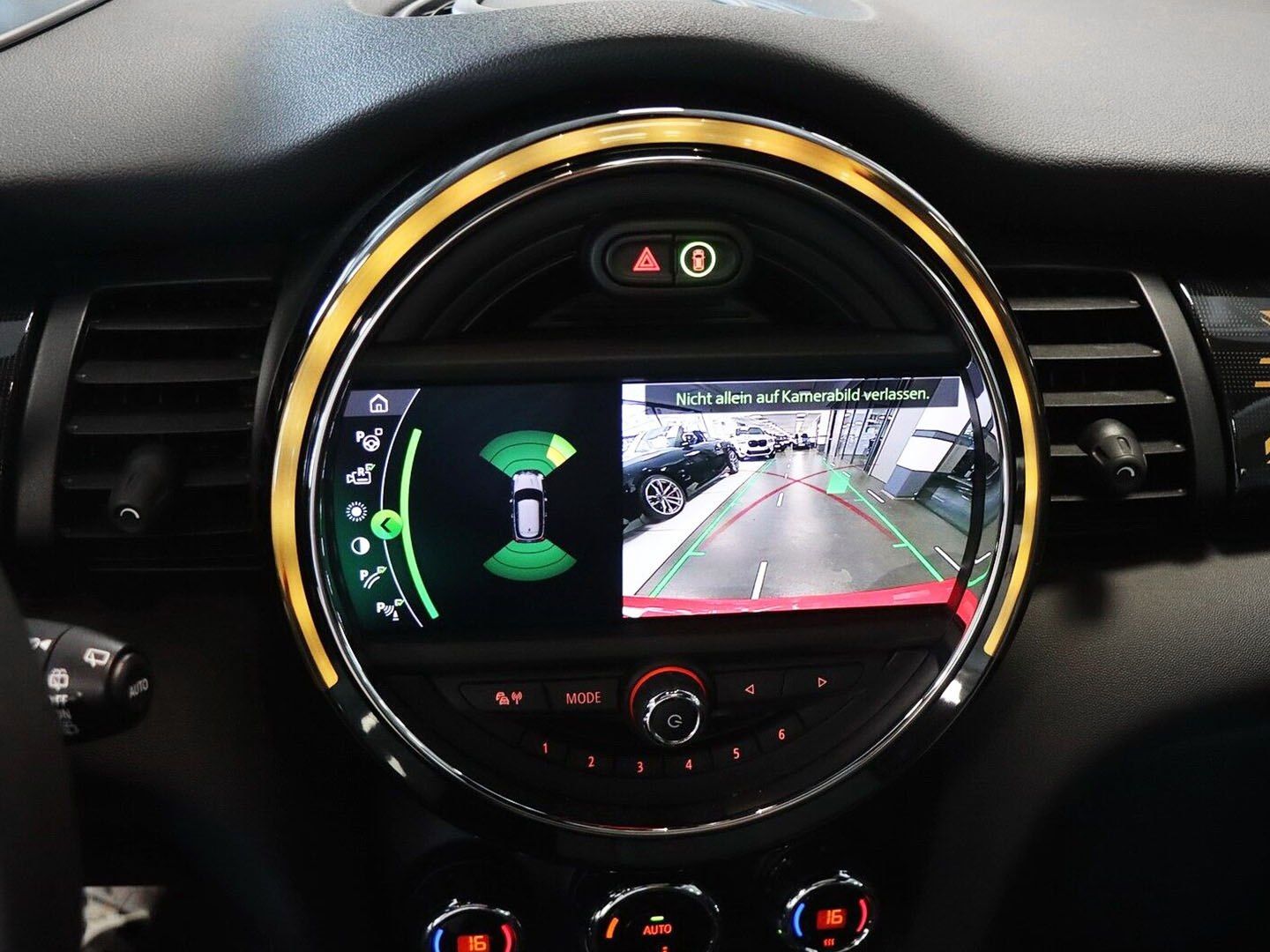 MINI Cooper SE - Samsaru's Car Outlet