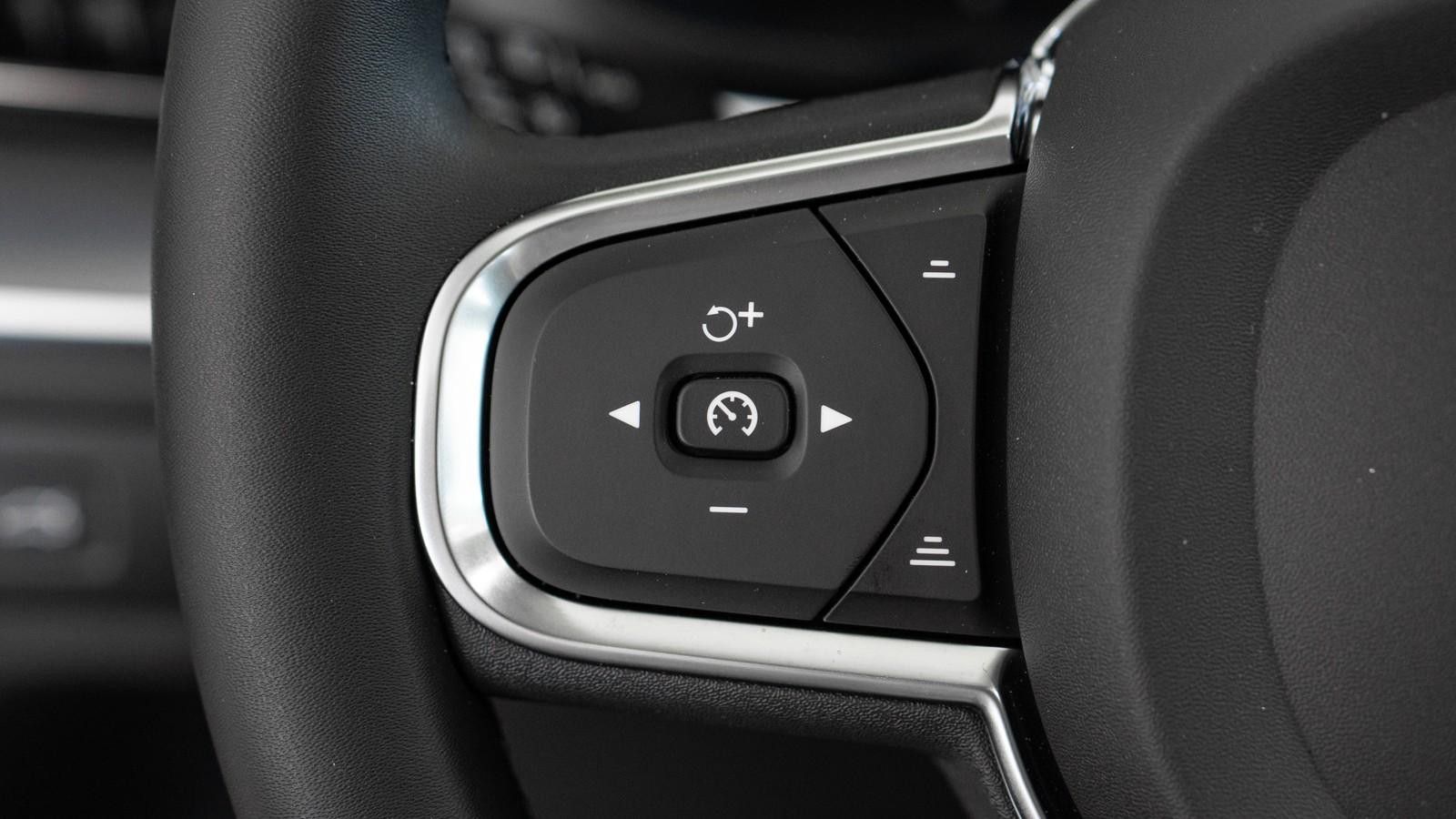 Volvo XC 60 - Samsaru's Car Outlet