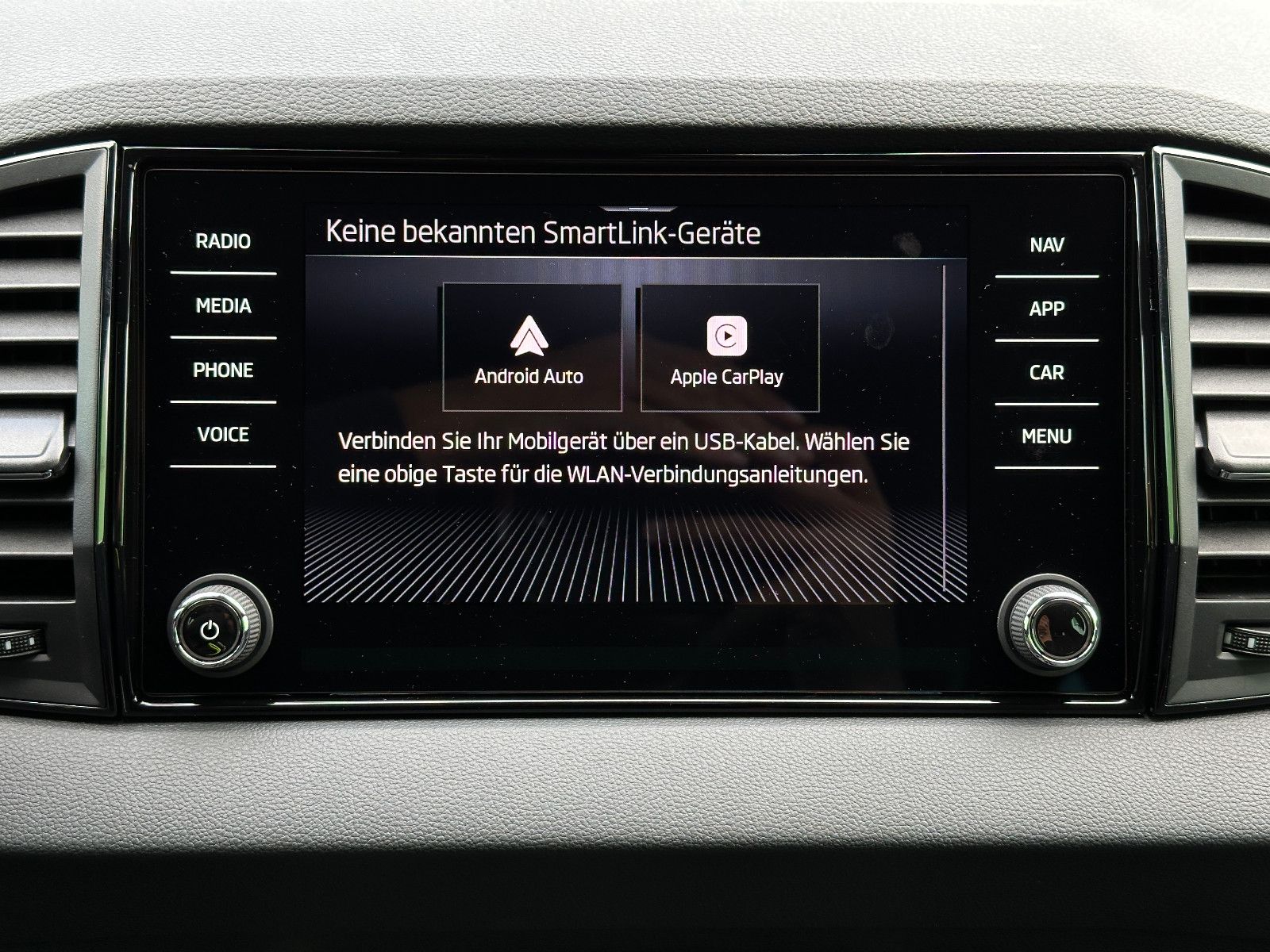 Skoda 150PS 4x4 DSG Sportline Side Assist eHK LM19"AHK