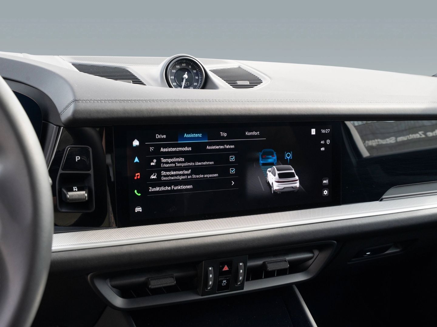 Porsche Cayenne E-Hybrid Coupe InnoDrive Surround View