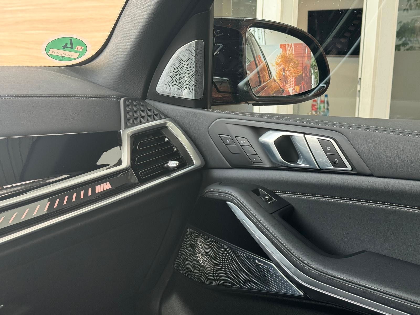 BMW X5 M60i xDrive über 150K NP Vollausstattung!