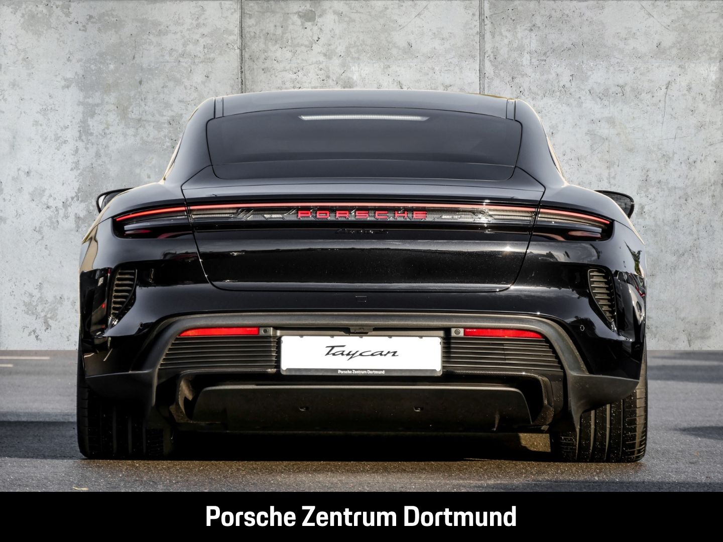 Porsche Taycan Turbo S LED-Matrix Burmester InnoDrive