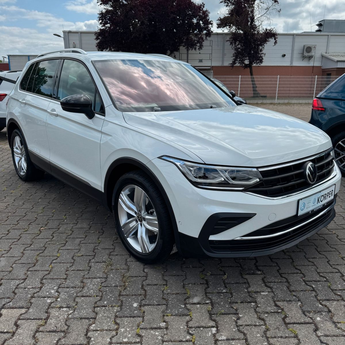 Volkswagen Tiguan 1.5 TSI - Samsaru's Car Outlet