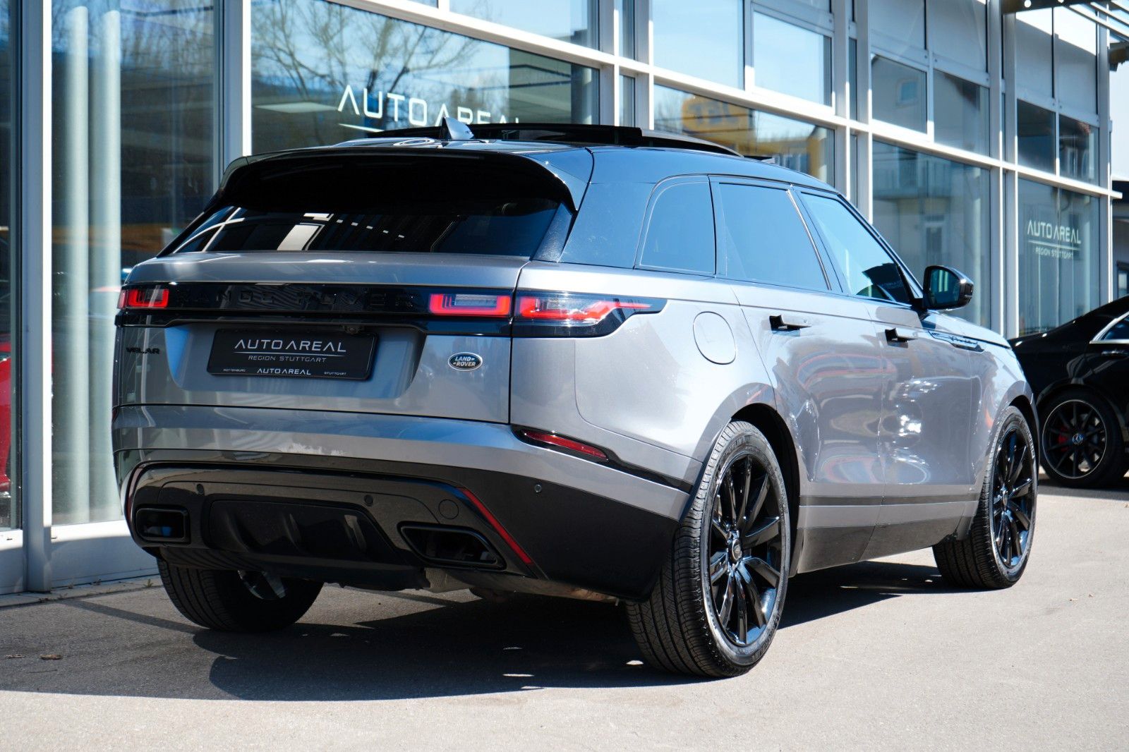 Range Rover Velar R-Dynamic - Samsaru's Car Outlet