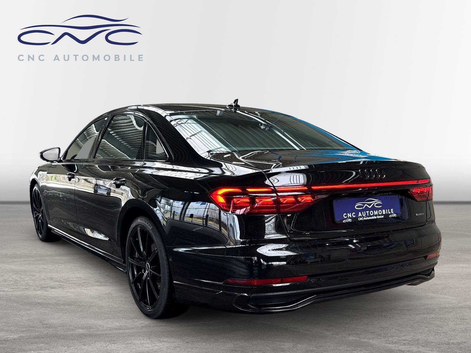 Audi A8 L 50 TDI Lang quattro S-Line Black - Samsaru's Car Outlet