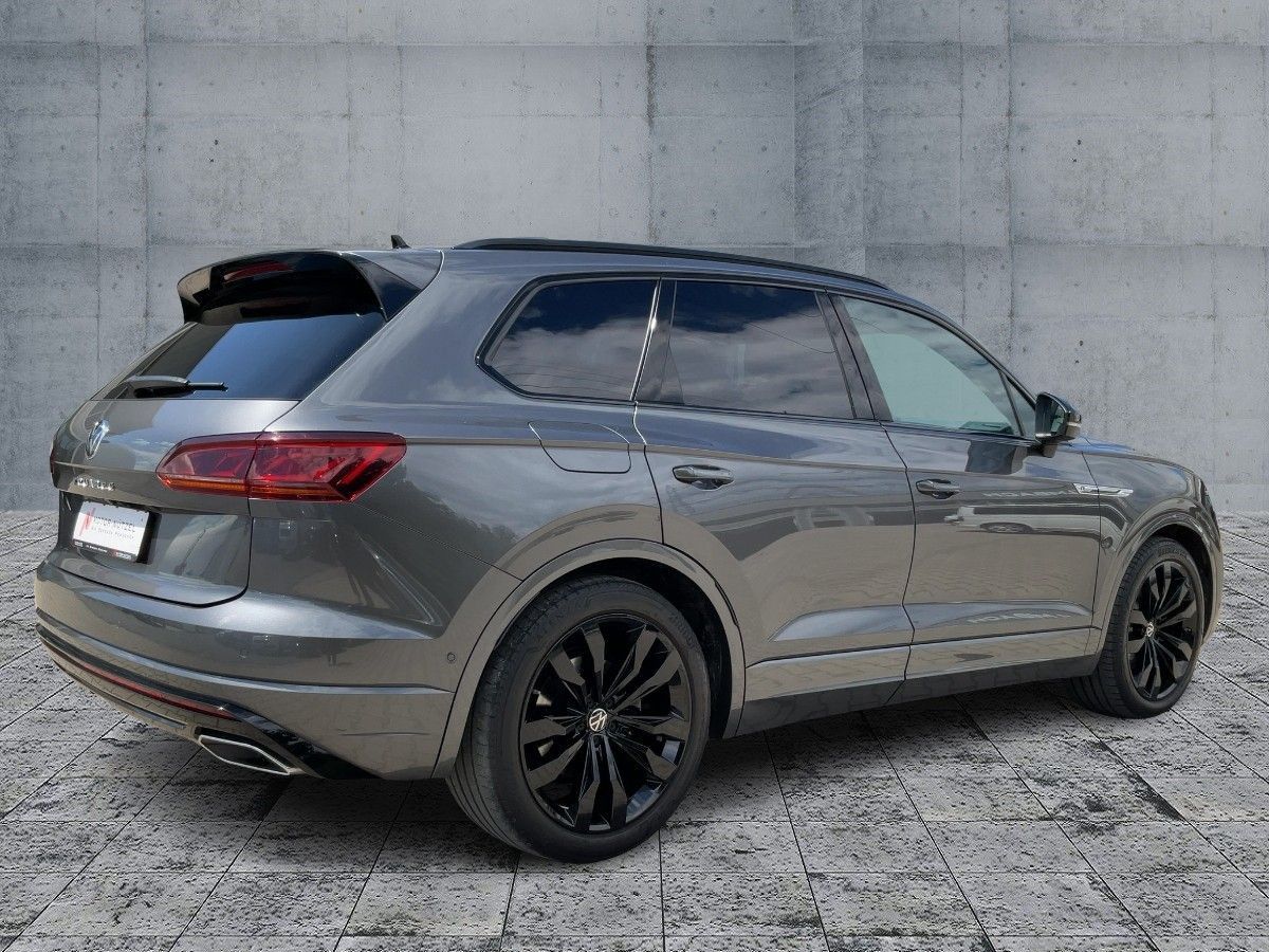 Volkswagen Touareg 3.0 TDI 4M R-LINE - Samsaru's Car Outlet