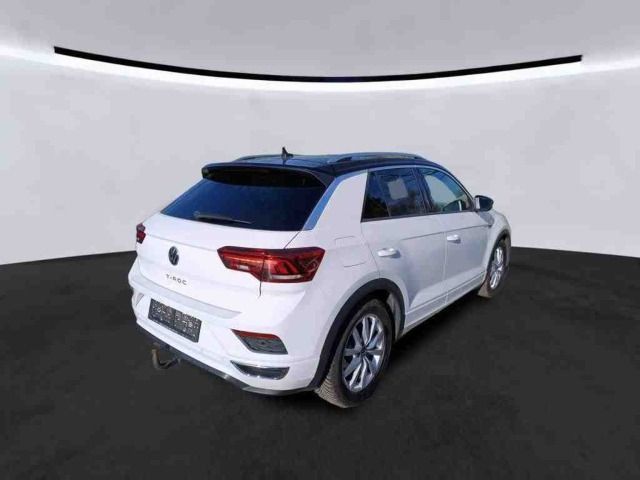 Volkswagen T-Roc 1.5 TSI R-LINE - Samsaru's Car Outlet