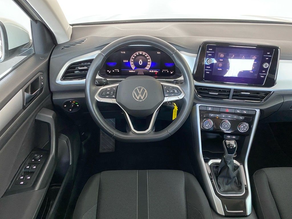 Volkswagen T-Roc 1.0 TSI Life - Samsaru's Car Outlet
