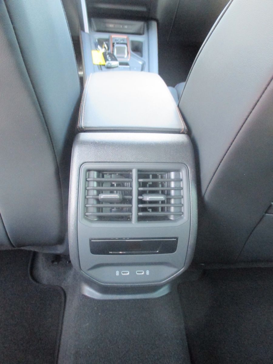 Cupra Formentor 1.5 eTSI DSG Edge - Samsaru's Car Outlet