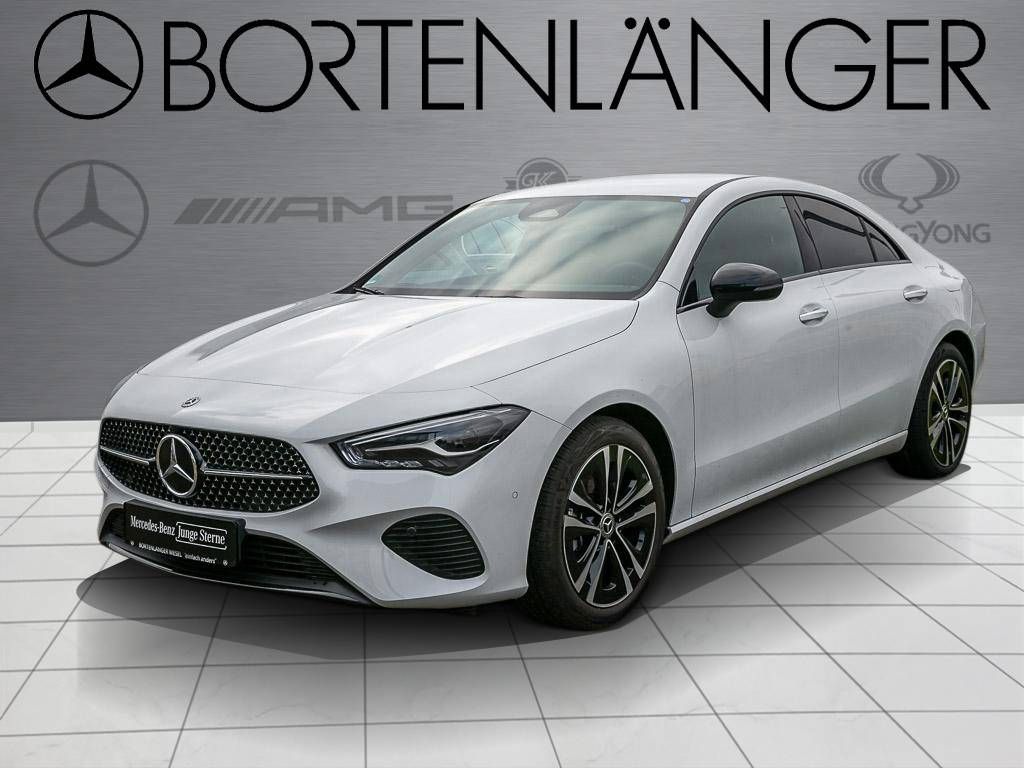 Mercedes-Benz CLA 180 Progressive - Samsaru's Car Outlet