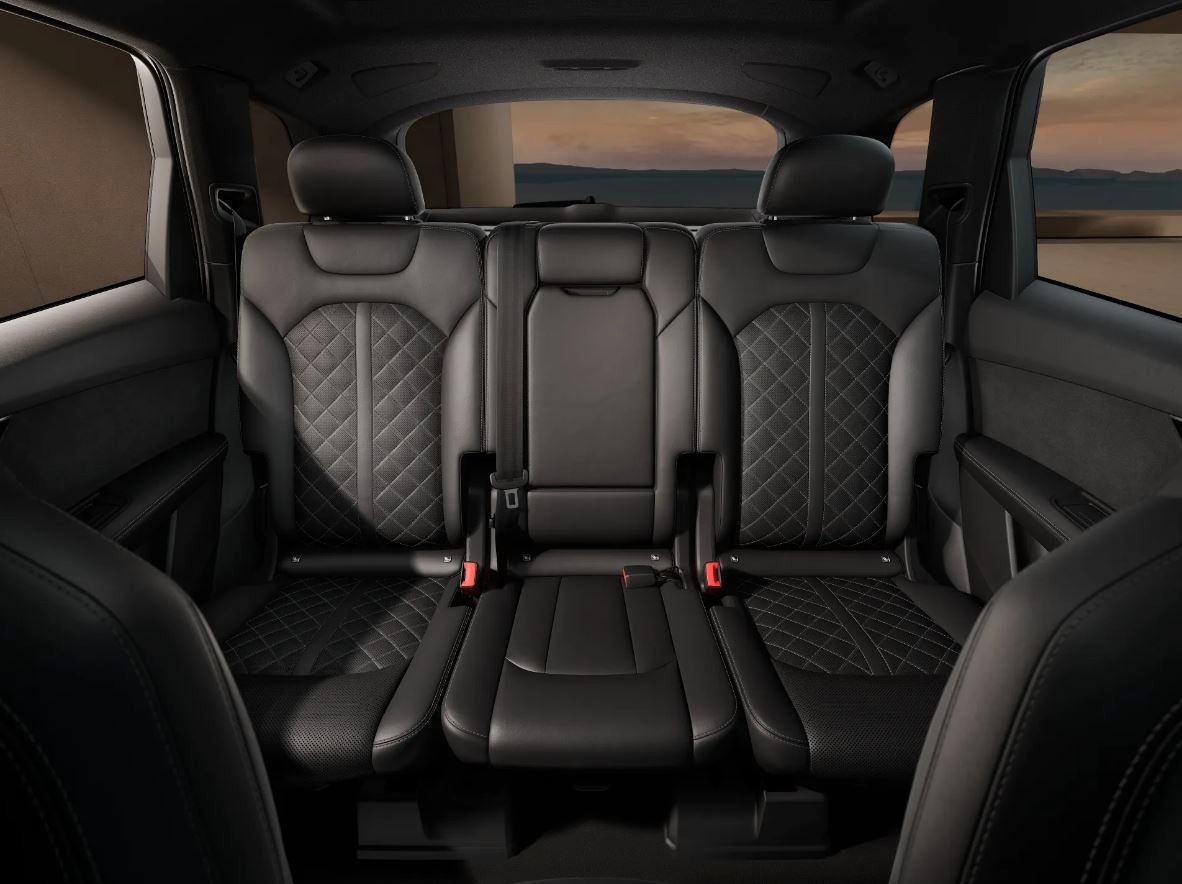 Audi Q7 S line 55 TFSIe Pano,AHK,Raute,HuD,Laser,360°
