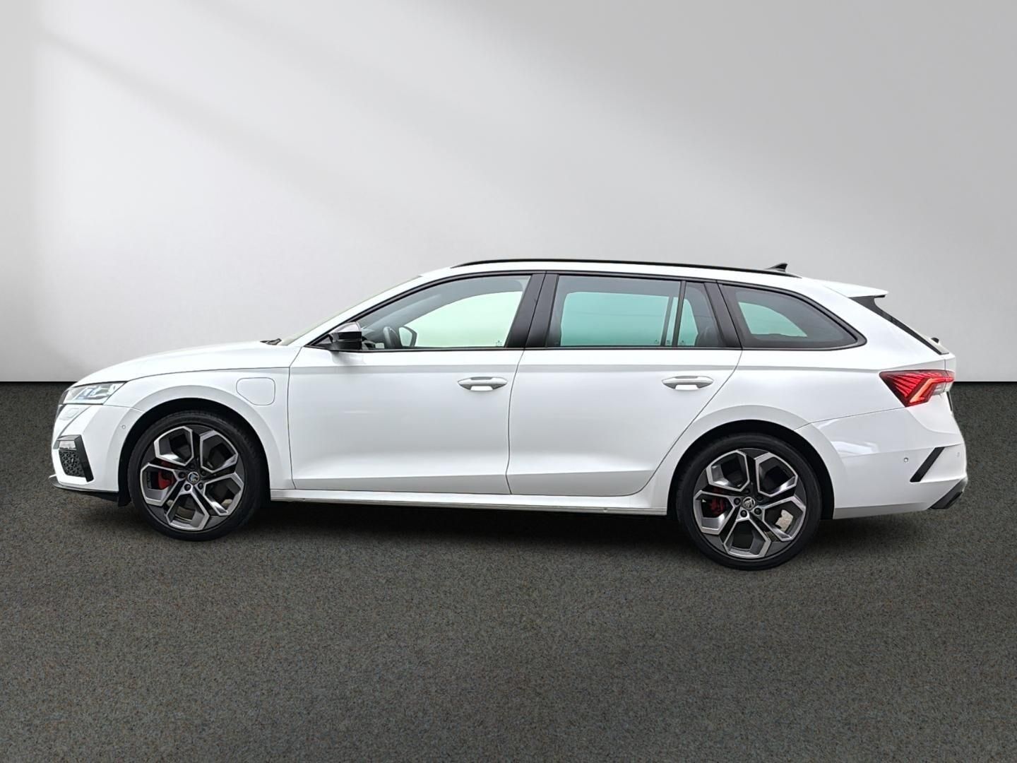 Skoda Octavia Combi RS 1.4 TSI iV DSG Matrix Pano ACC