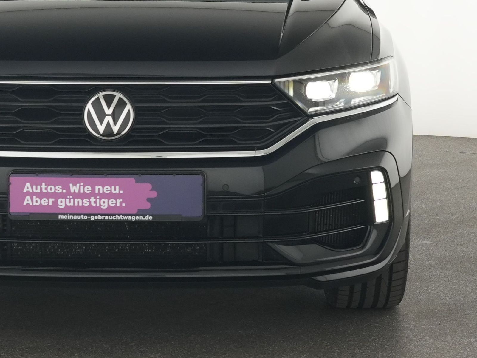 Volkswagen T-Roc R - Samsaru's Car Outlet