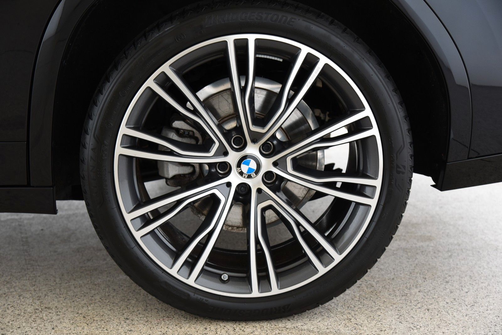 BMW X4 xDrive30d M Sport ACC AHK HUD HiFi Pano Alarm
