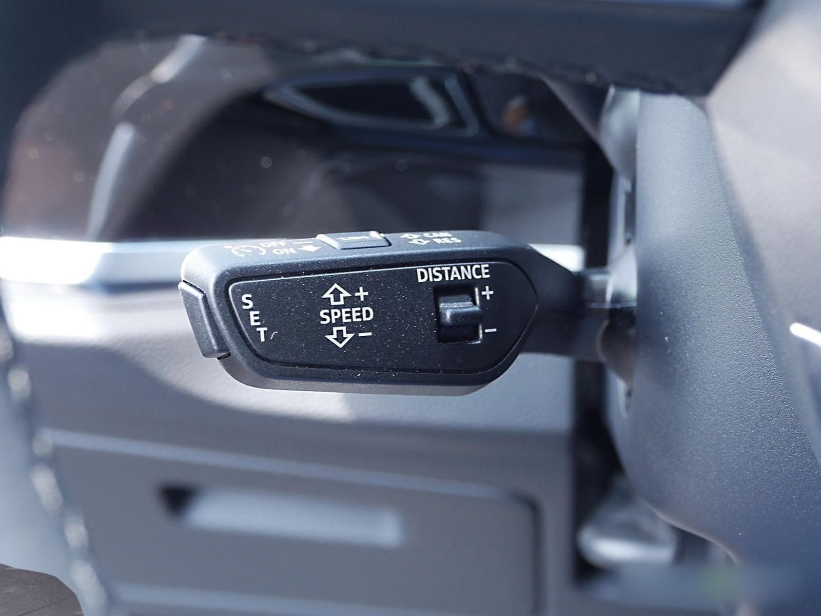 Audi Q3 40 TDI qu. - Samsaru's Car Outlet
