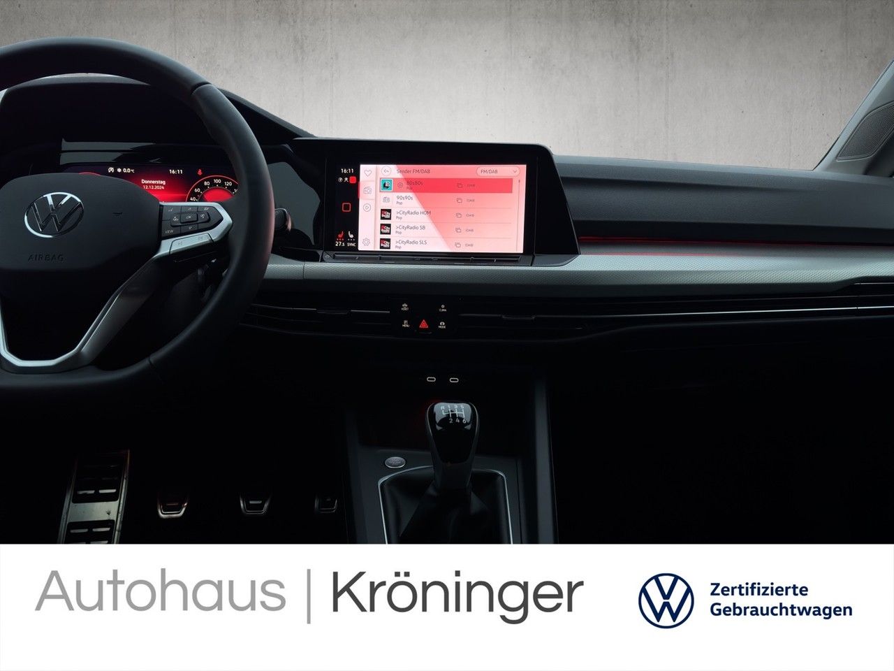 Volkswagen Golf VIII MOVE 1.5 TSI - Samsaru's Car Outlet
