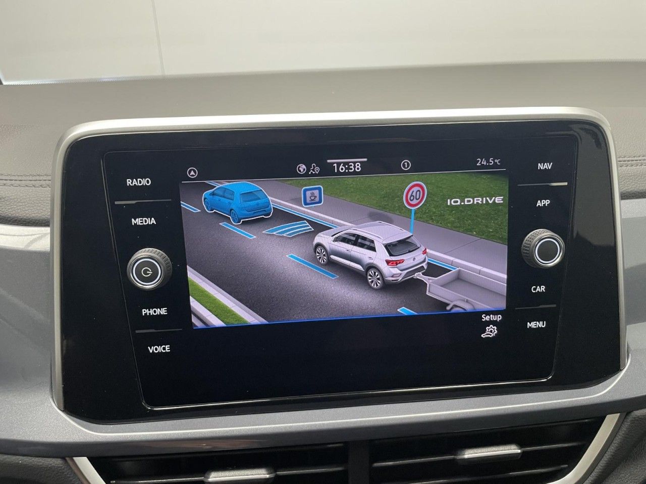 Volkswagen T-Roc 1.5 TSI DSG Style - Samsaru's Car Outlet