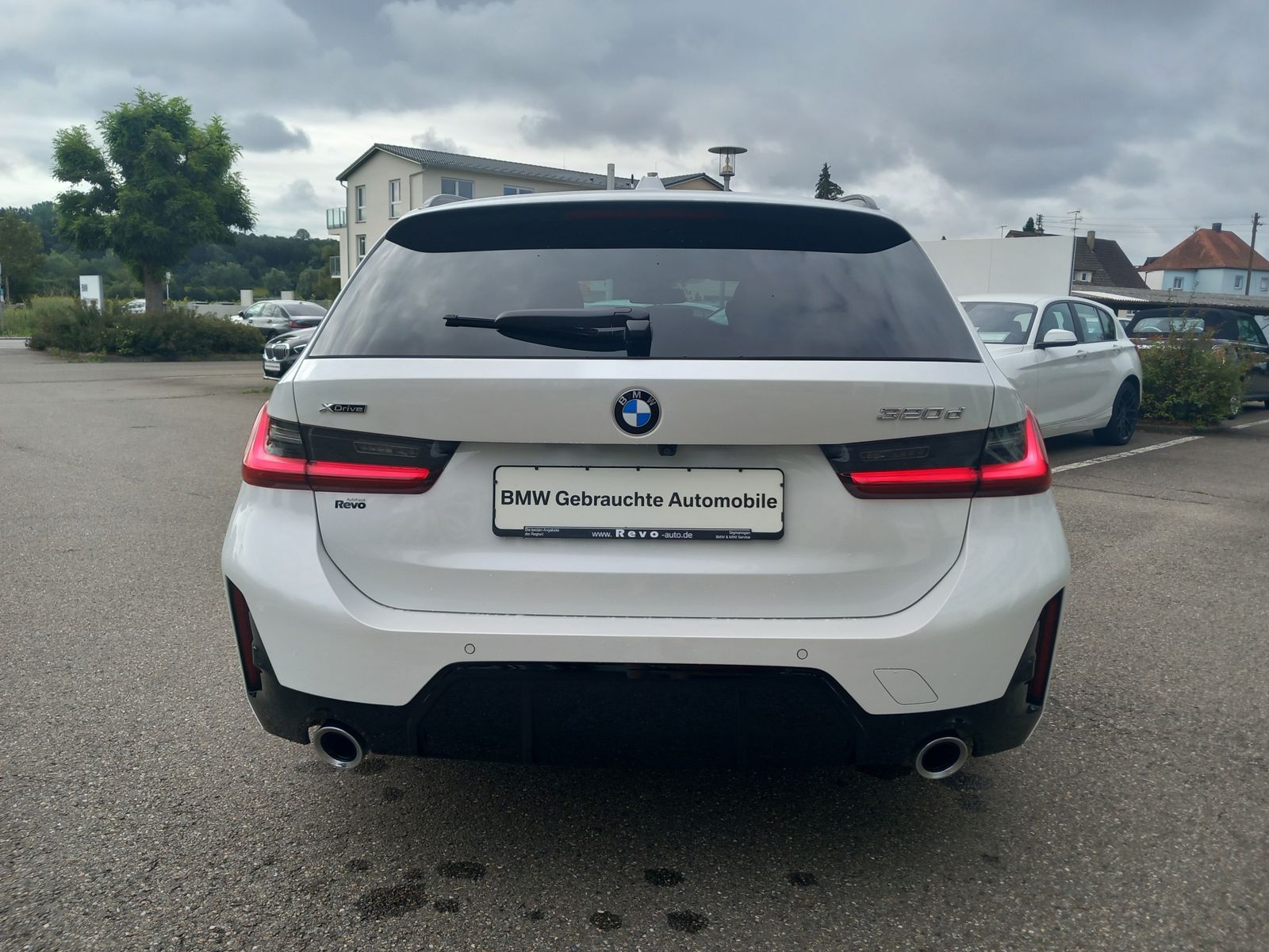 BMW 320d Touring xDrive M Sport - Samsaru's Car Outlet