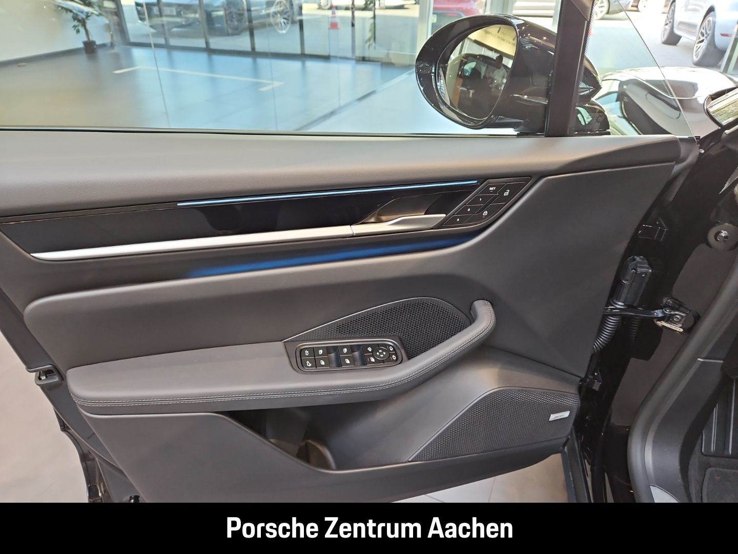 Porsche Macan 4 BOSE Surround View LED-Matrix