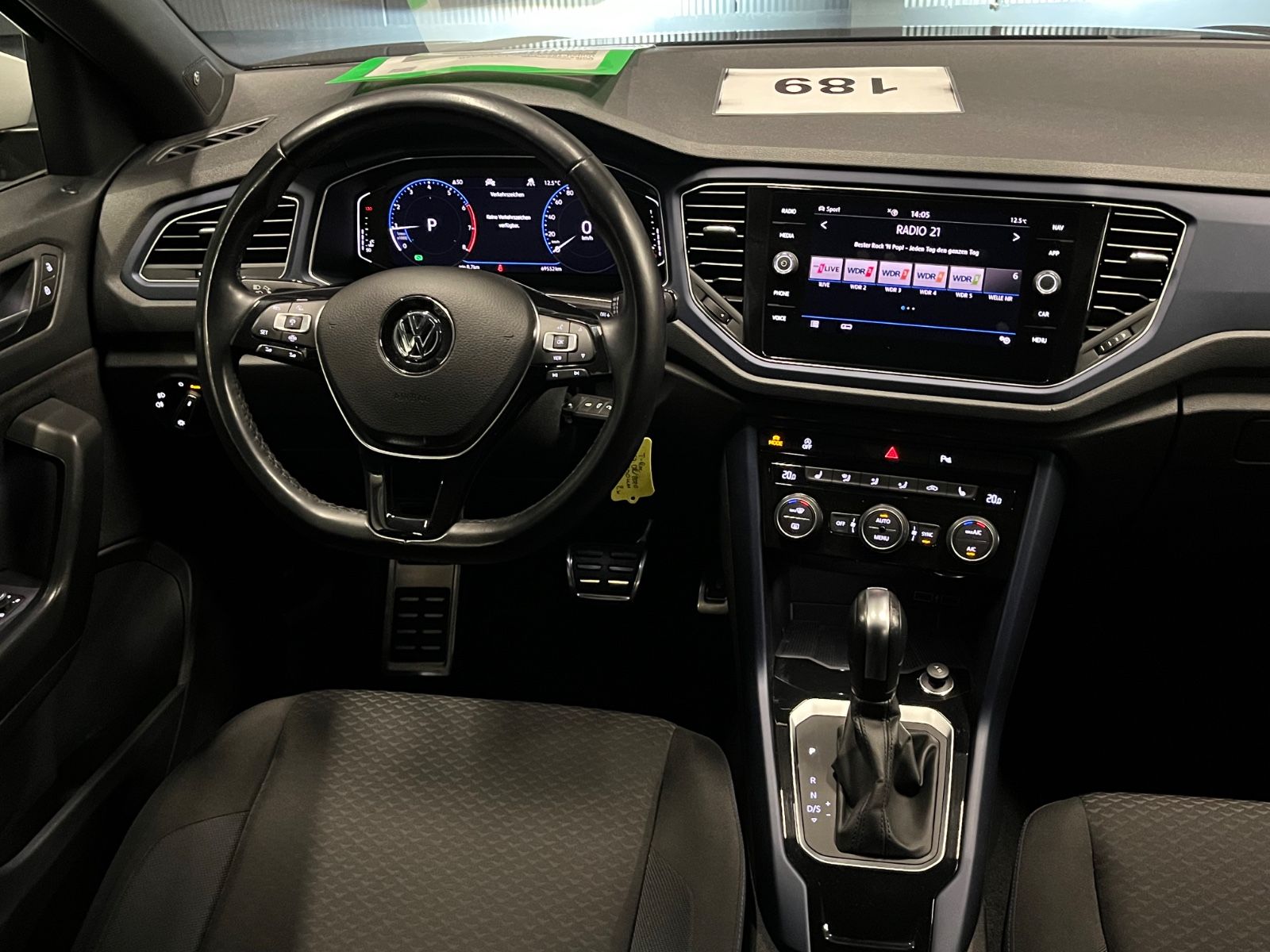 Volkswagen T-Roc 1.5 TSI DSG United - Samsaru's Car Outlet