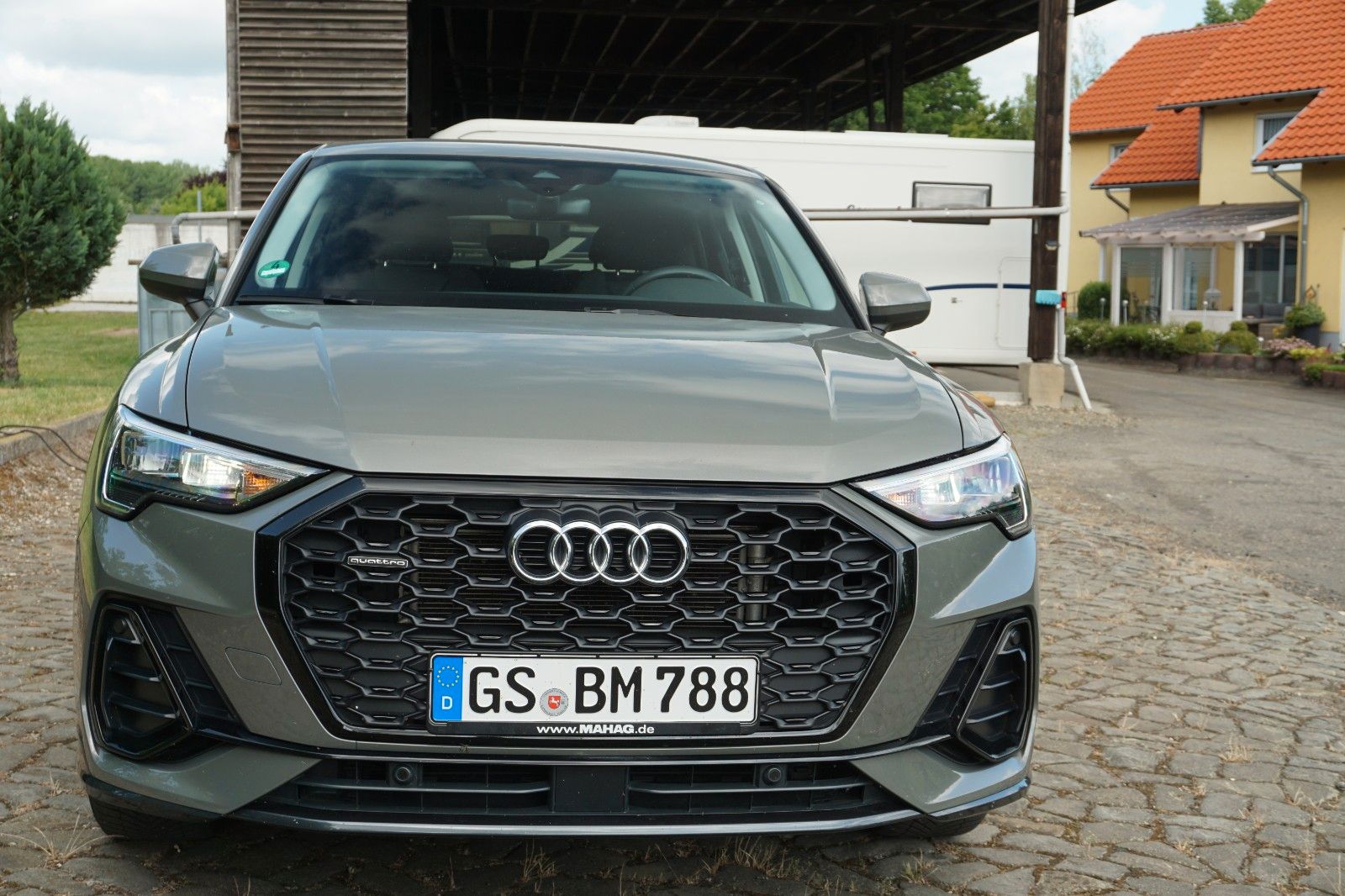 Audi Q3 Sportback 40 TFSI quattro S line - Samsaru's Car Outlet