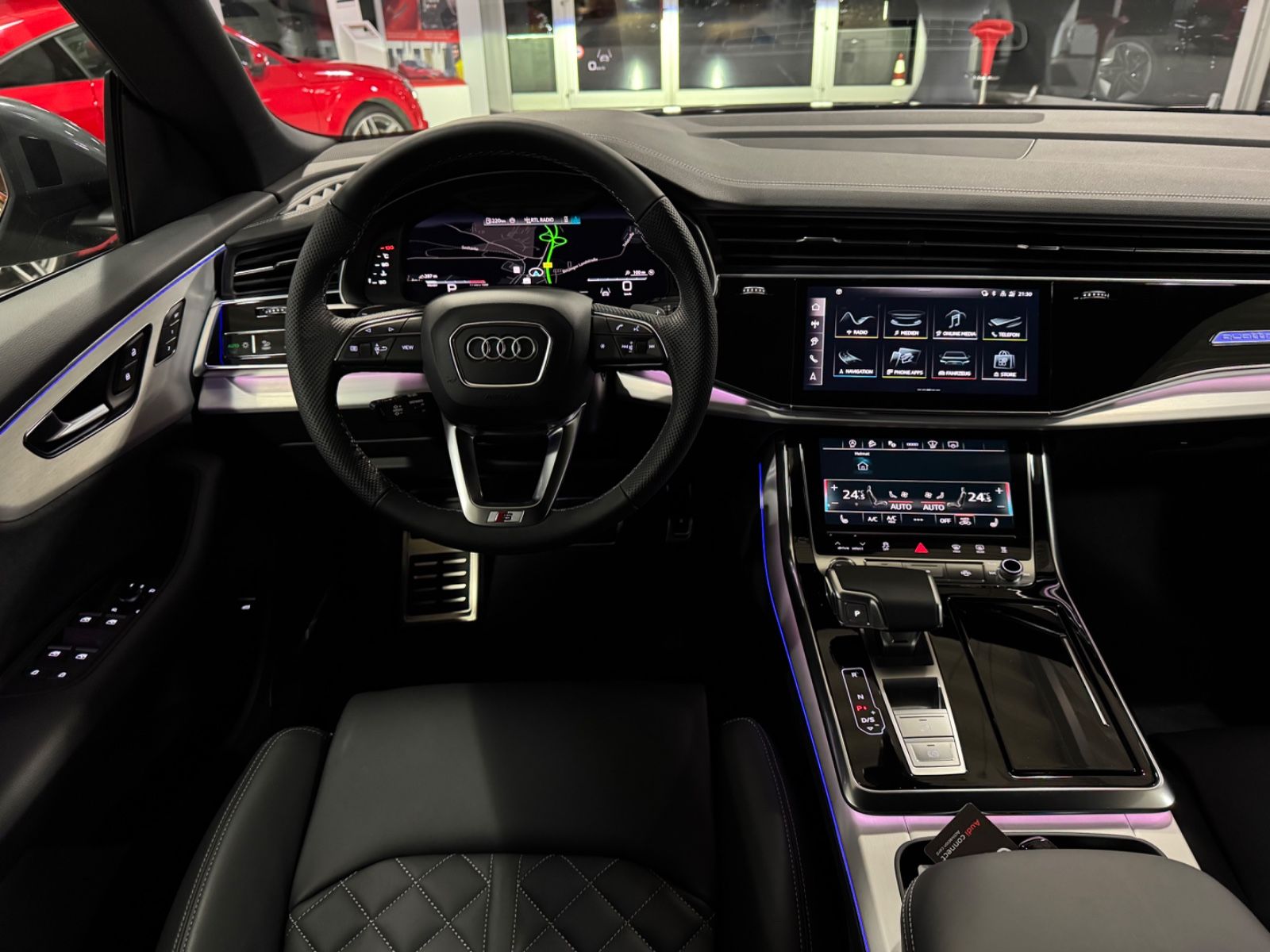 Audi Q8 50 TDI quattro S-LINE - Samsaru's Car Outlet