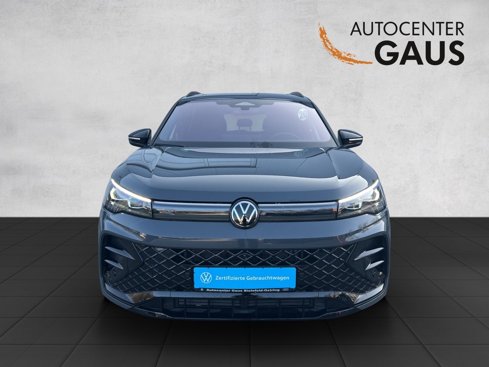 Volkswagen Tiguan R-Line 2.0 TDI DSG 4M AHK*Navi**Pano*Blac