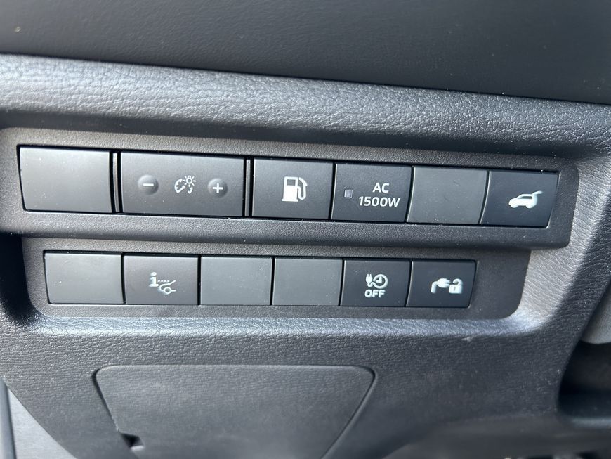 Mitsubishi Outlander 2.4 4WD Plug-In HYB TOP,360°Kam,Leder,