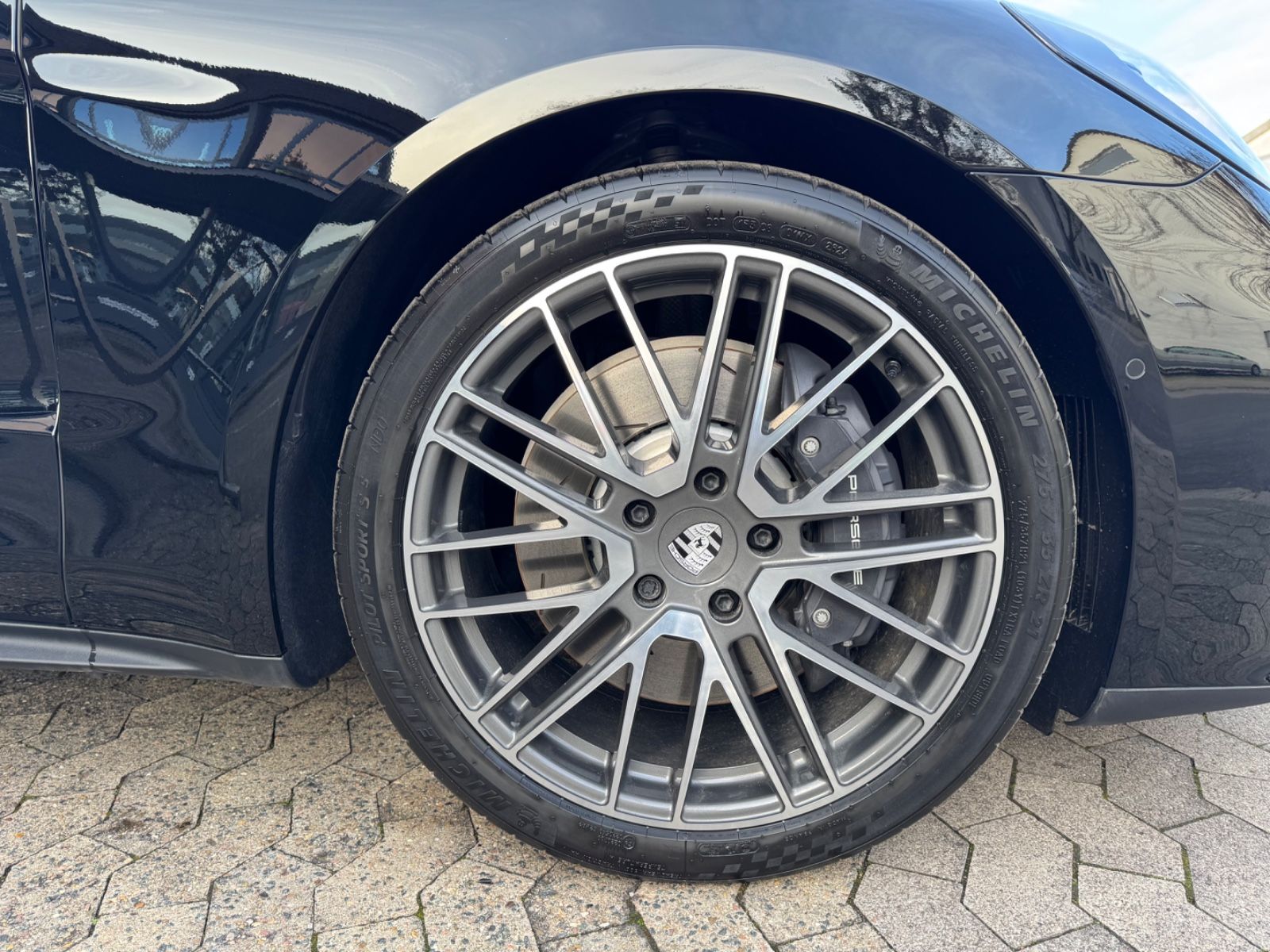 Porsche 4E-HYBRID|-7% LP|ACTIVE RIDE|SPORTABGAS|CARBON|