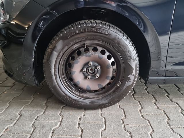 Volkswagen Polo 1.0 TSI COMFORTLINE - Samsaru's Car Outlet