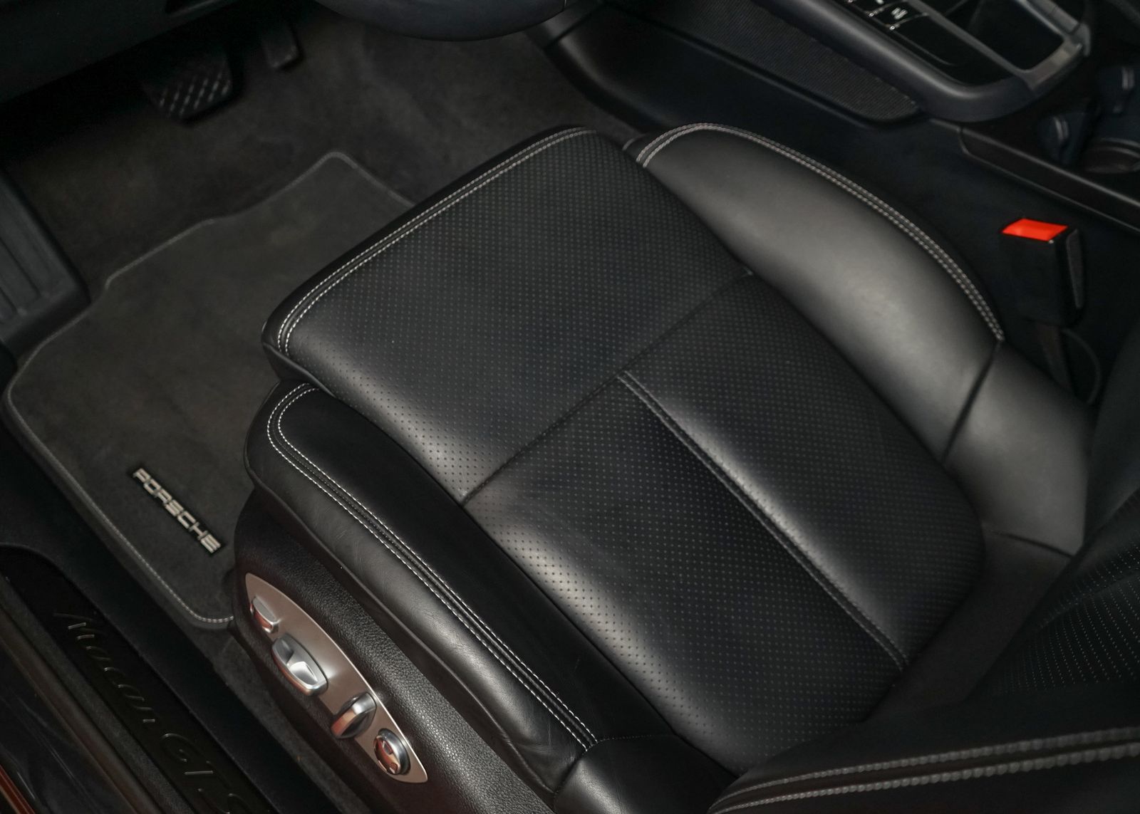 Porsche Macan GTS - Samsaru's Car Outlet